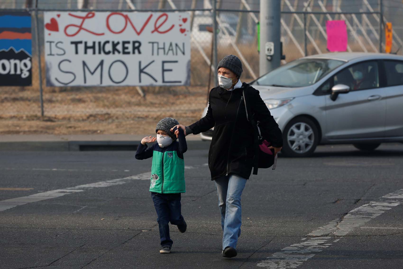 Cerca de 1.000 personas siguen desaparecidas tras el incendio más letal en la historia de California