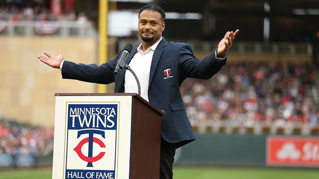 Otorgan a Johan Santana la mención especial del Premio Luis Aparicio