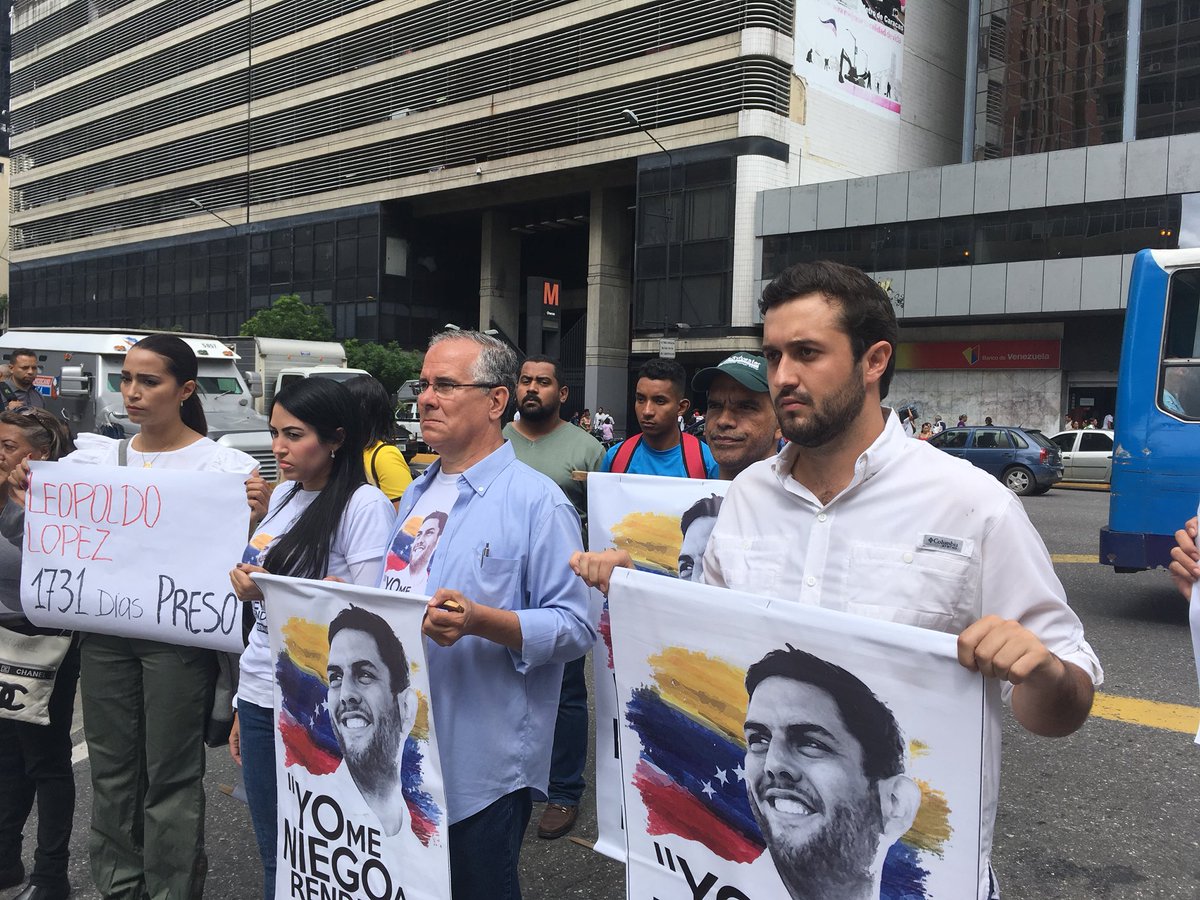 Tras cumplirse 100 días de la detención de Juan Requesens, familiares de presos políticos protestan en Chacao