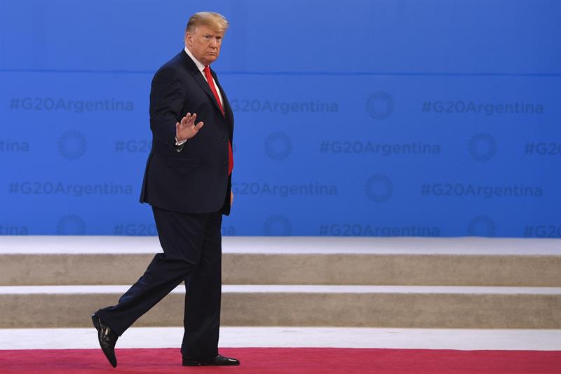 Trump cancela su rueda de prensa en G20 “por respeto” a la familia Bush