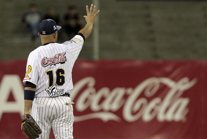 Alex González dio su último rugido con los Leones