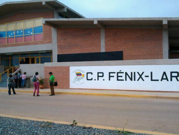 Al menos dos presos heridos tras pelea colectiva en cárcel Fénix de Lara