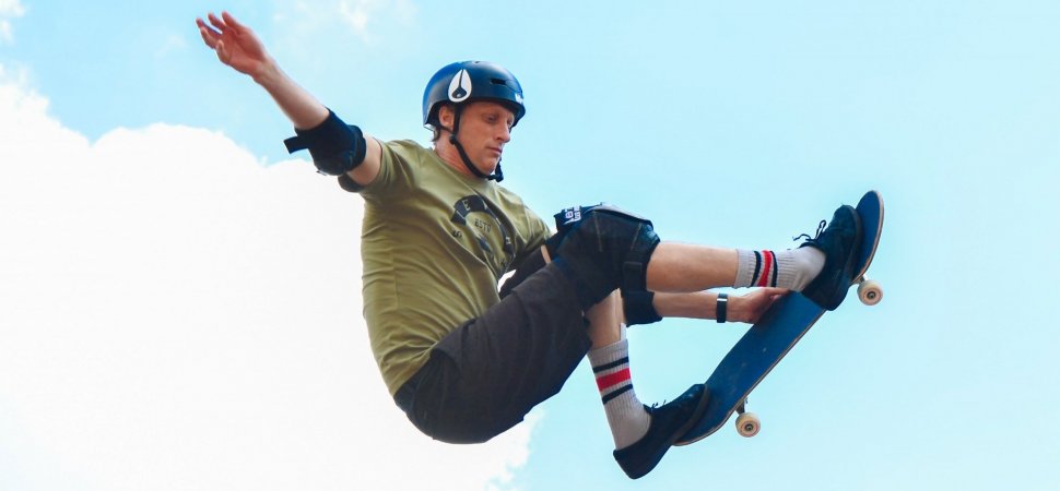 Viral: Así entrena Tony Hawk a sus 50 años para competir en los Juegos Olímpicos de Tokio 2020 (Videos)