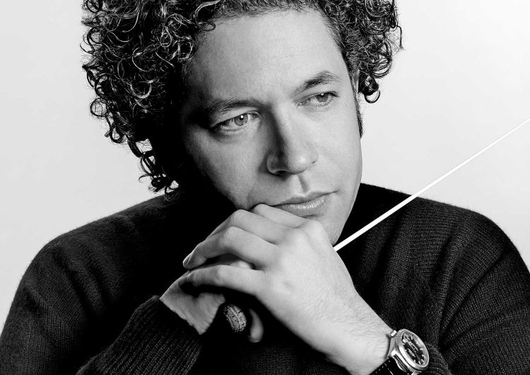 Gustavo Dudamel aparece en la portada de Newsweek en México (FOTO)