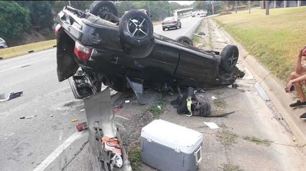 ¡Lo advertimos! Una familia completa herida tras accidente en el hueco “mata gente” de la Regional del Centro (FOTO) #25Dic