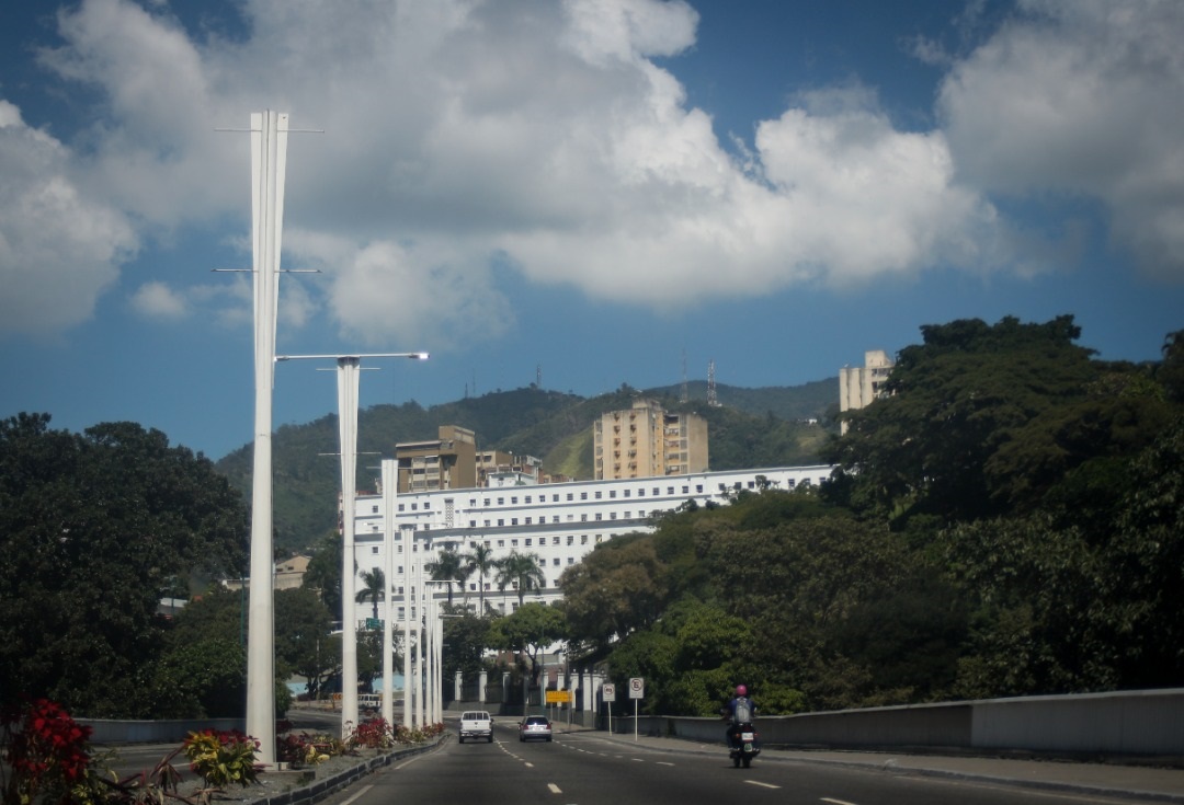 Sntp denuncia que dos periodistas franceses y otro venezolano también están detenidos en Miraflores