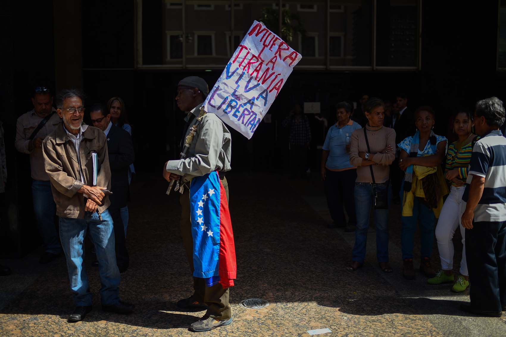 El 81.3% de los venezolanos apoyaría un gobierno de transición para sustituir al de Nicolás Maduro (flash Meganálisis)