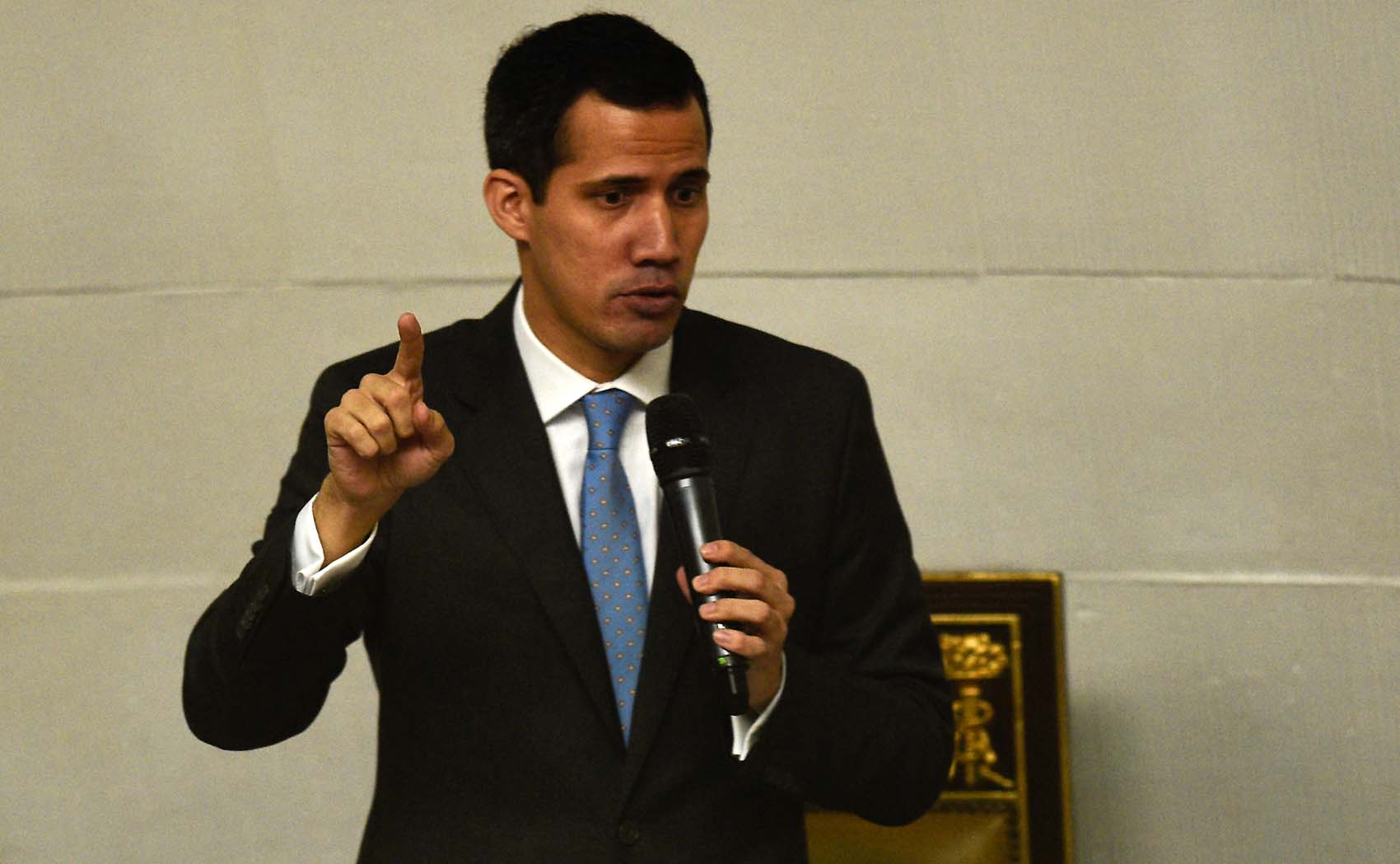 Juan Guaidó: Expreso mi solidaridad con los pacientes y el personal del Hospital Universitario