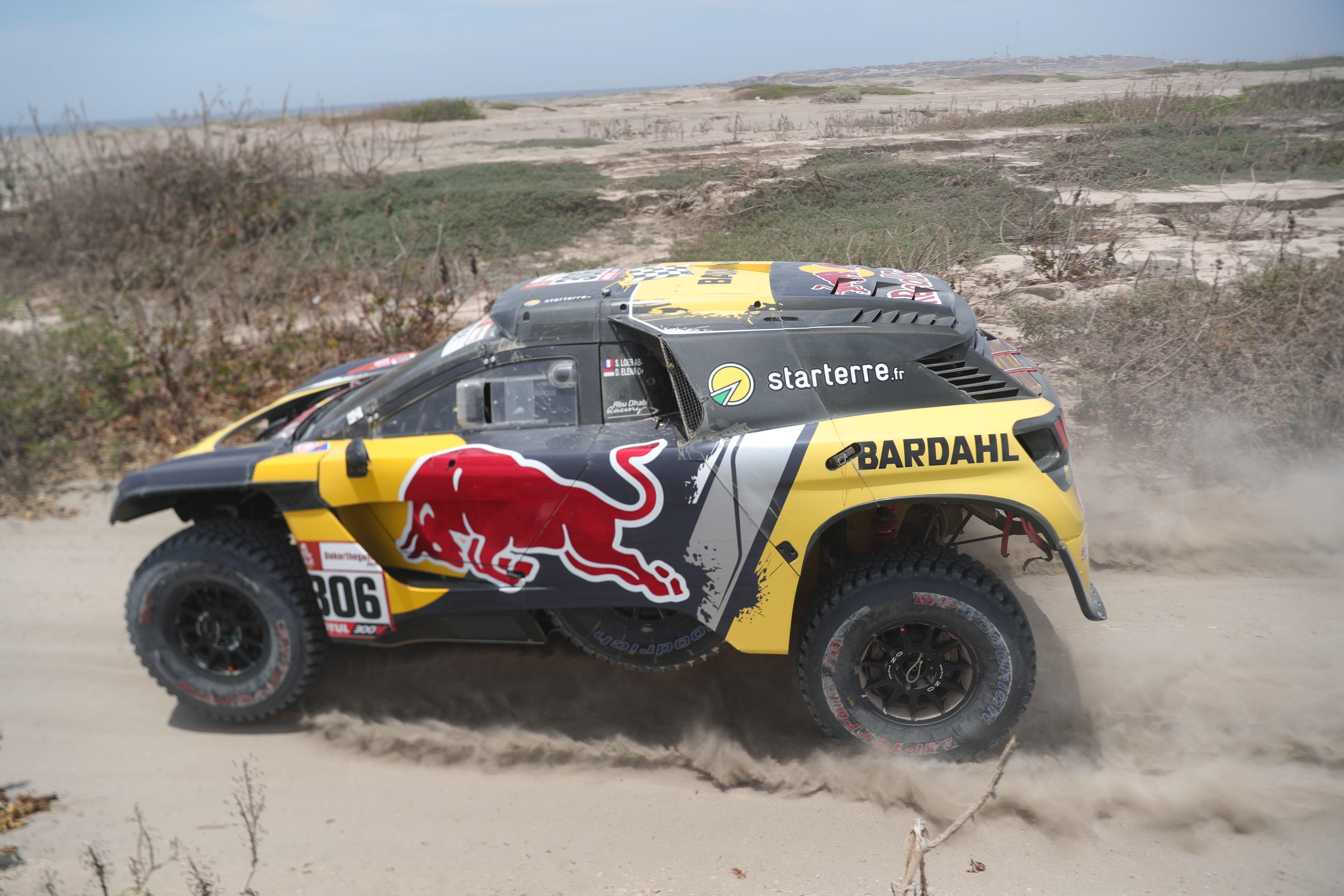 Loeb se impone en la quinta etapa de autos del Rally Dakar