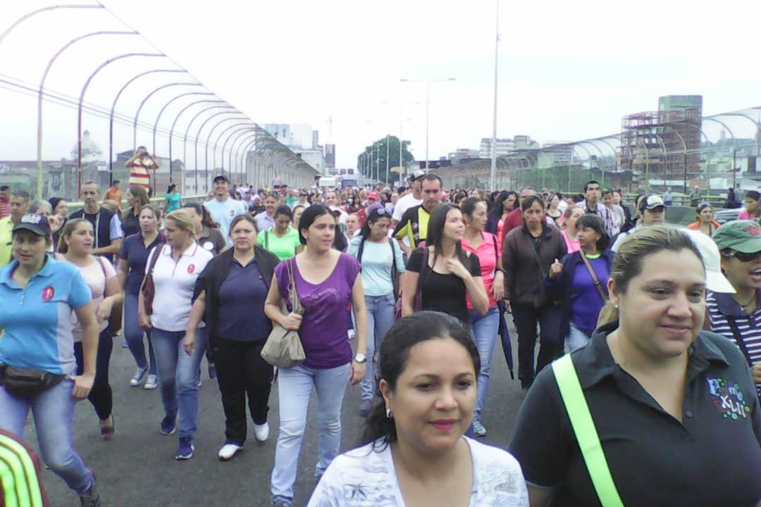 Docentes marchan en varios estados del país #11Ene (fotos)