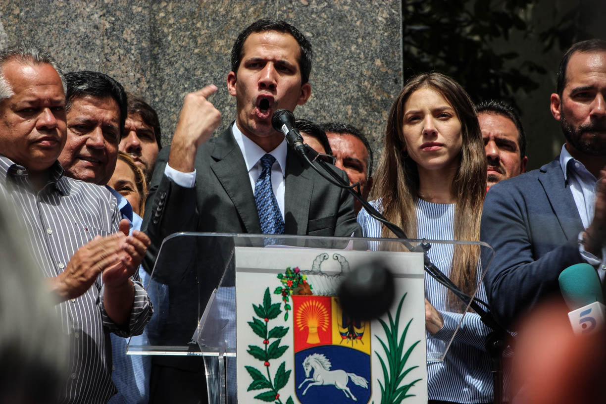 Guaidó a militares cubanos: Son bienvenidos al país, pero fuera de las Fuerzas Armadas