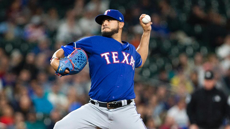 Martín Pérez acordó contrato con los Rangers de Texas por un año