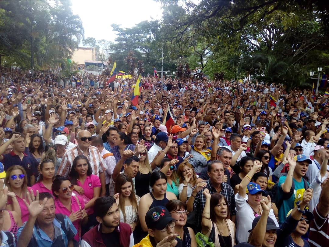 ¡Multitudinario! Así se desarrolla el cabildo abierto en Táchira #17Ene (Fotos y Videos)