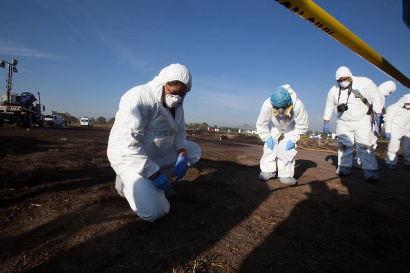 Sube a 115 la cifra de muertos al estallar toma ilegal de gasolina en México