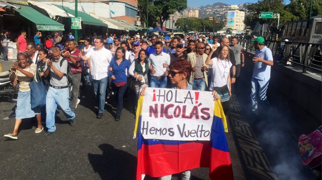 Esto fue lo que gritaron los habitantes de Petare a militares en cabildo abierto de este #19Ene (Video)