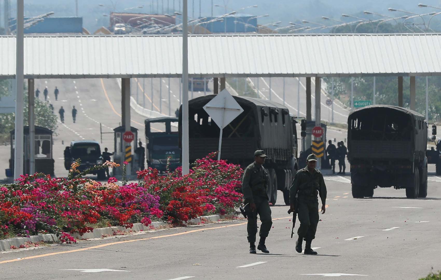 Caravana humanitaria de Guaidó, una prueba de fuego para los militares de Maduro