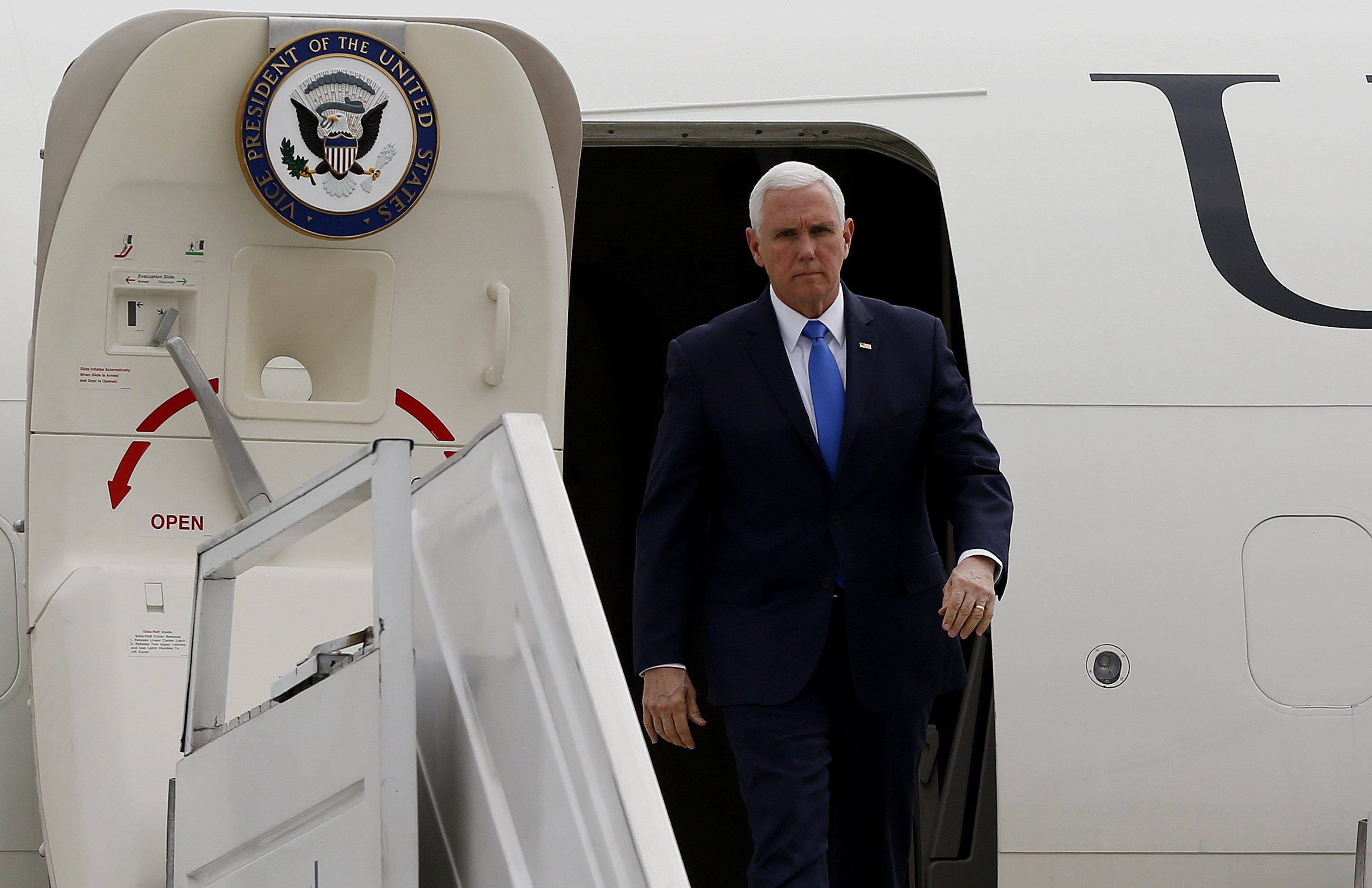 Pence aseguró que nadie quiere más la reapertura de EEUU que Trump