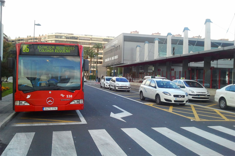 Buscan a pasajero sádico por “tocarse” en el autobús y manchar a mujer (FOTO)