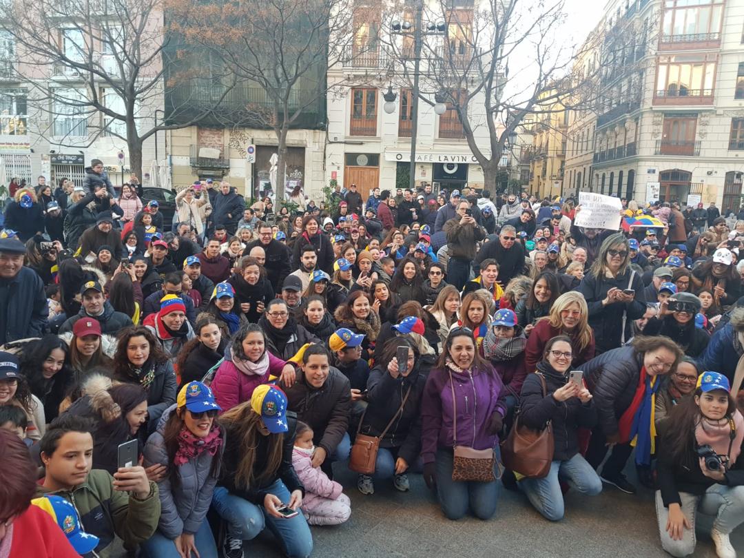 Venezolanos en España saludan decisión de países en concentración “Europa da la cara por Venezuela”