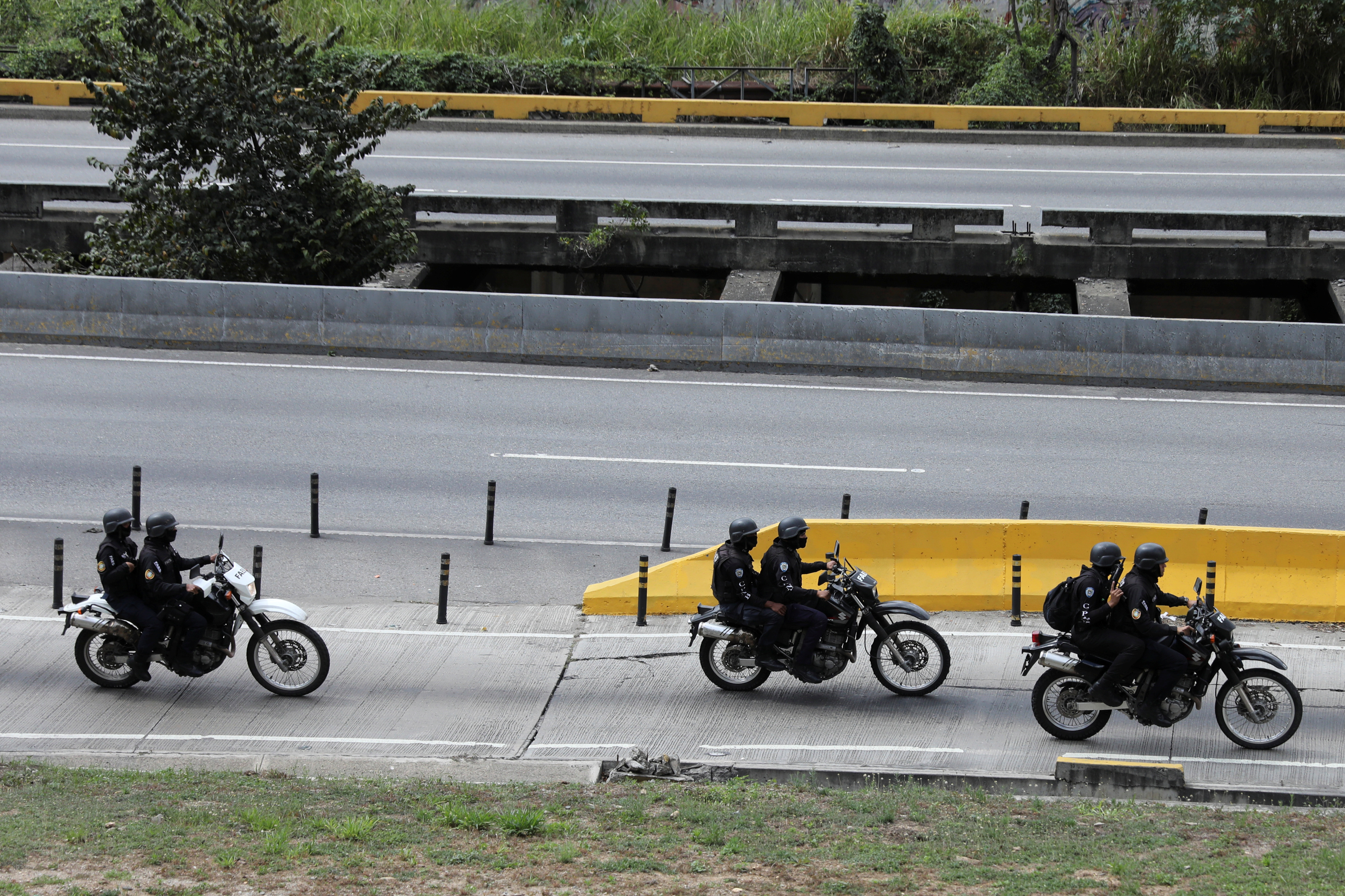 Las tropas del Faes, leales al régimen de Maduro, acusados de asesinatos y abusos