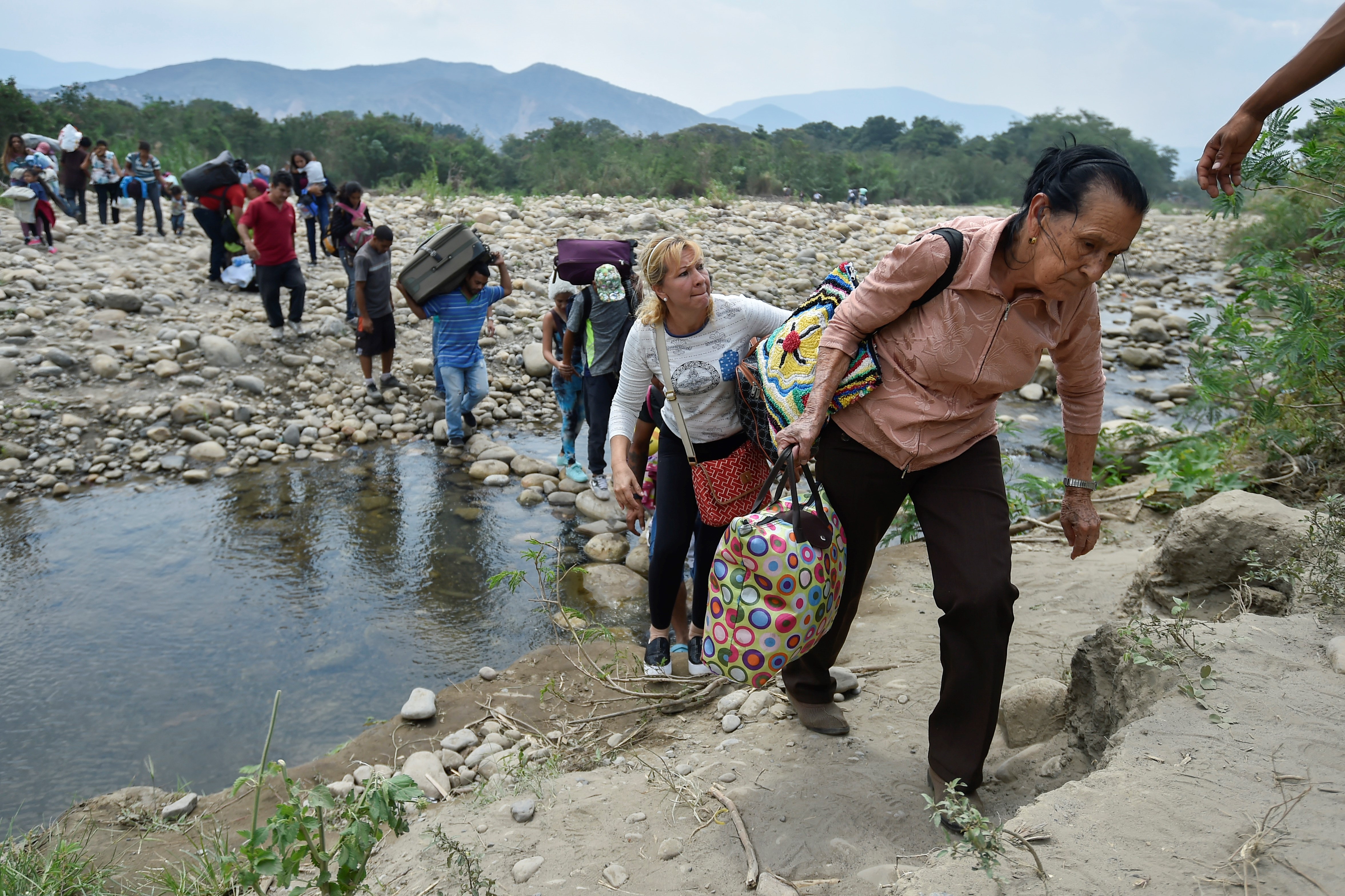 Seguridad personal, el mayor riesgo de los periodistas que cubren represión en las fronteras