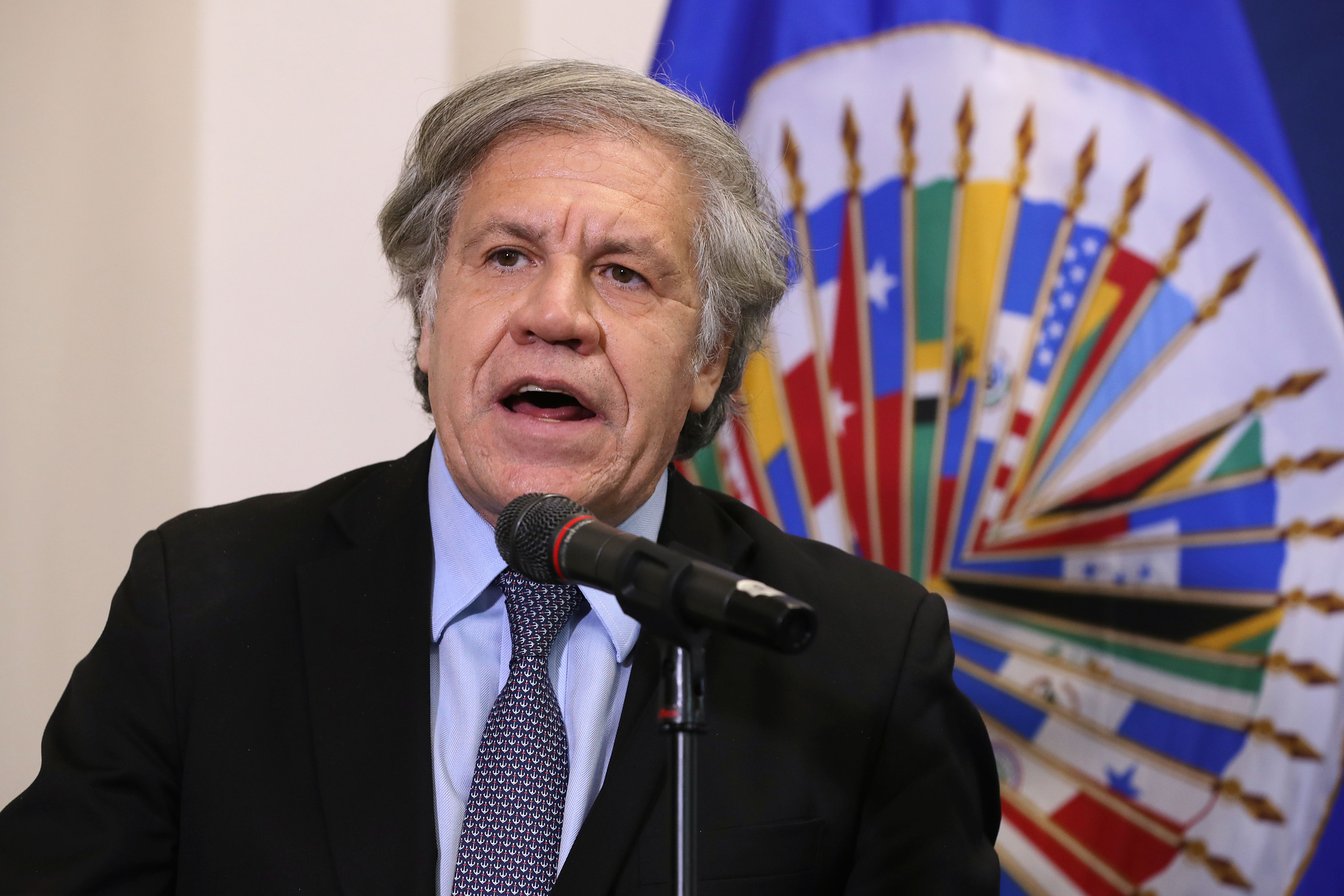 “Las dictaduras se acaban cuando son confrontadas”, le advirtió Almagro a Maduro (Video)