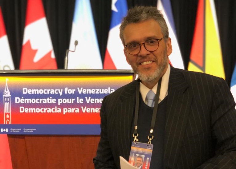 Embajador Orlando Viera Blanco: Guaidó rompió la cadena de mando y de obediencia dentro de la FAN