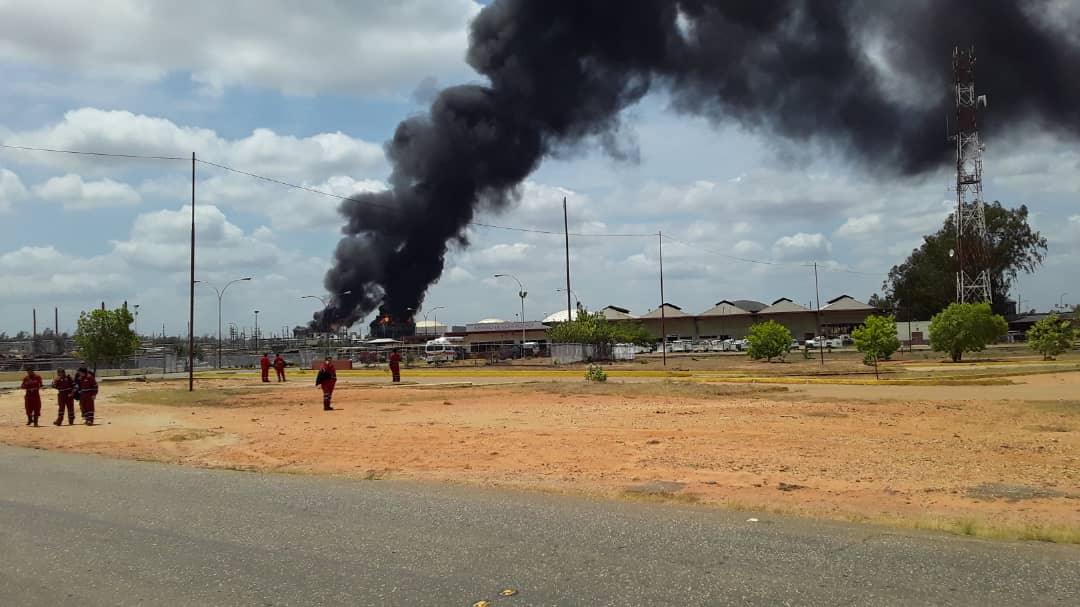 Inician investigación sobre causas de explosión en patio de tanques de Petro San Félix