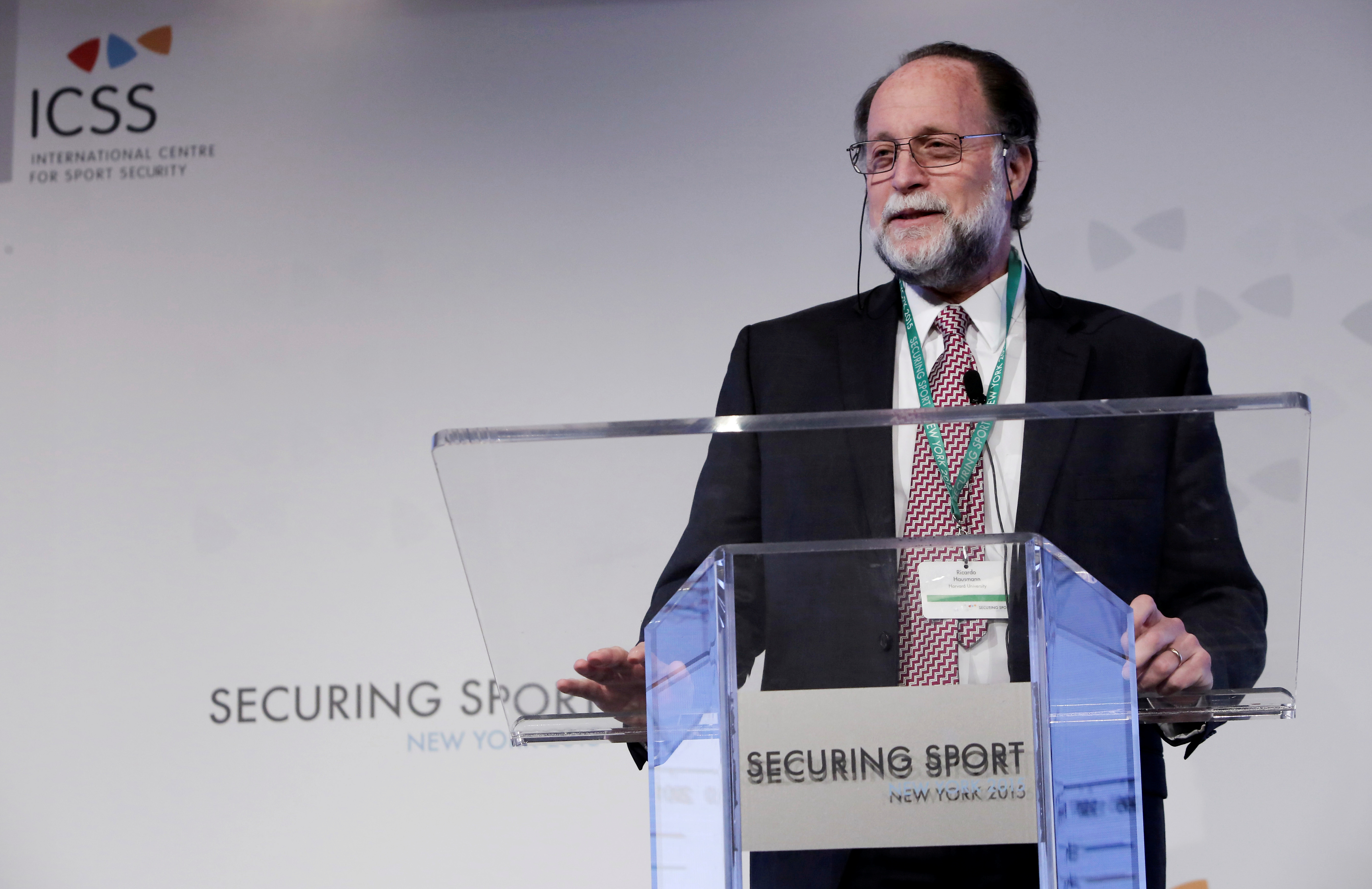 El BID hizo efectivo el nombramiento de Ricardo Hausmann como representante de Venezuela