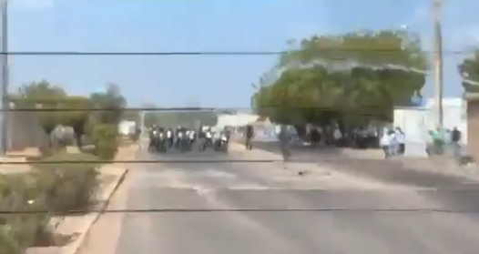 GNB lanza lacrimógenas dentro de las viviendas en el Zulia #6Abr (video)