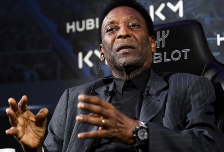 Pelé sufre depresión por sus problemas de salud, afirma su hijo