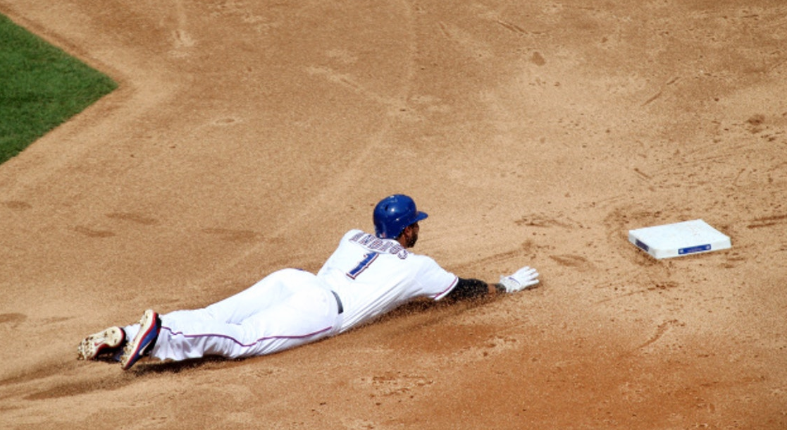 VIRAL: El momento en que Elvis Andrus se roba el home en una frenética acción (VIDEO)