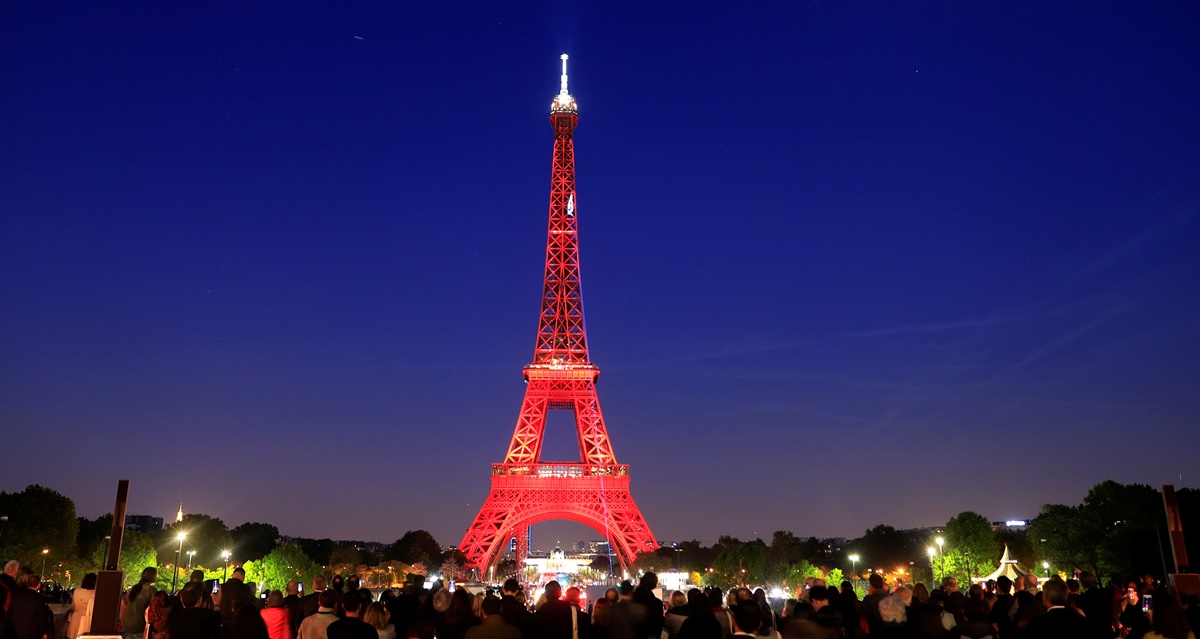 EN FOTOS: París celebra los 130 años de la Torre Eiffel