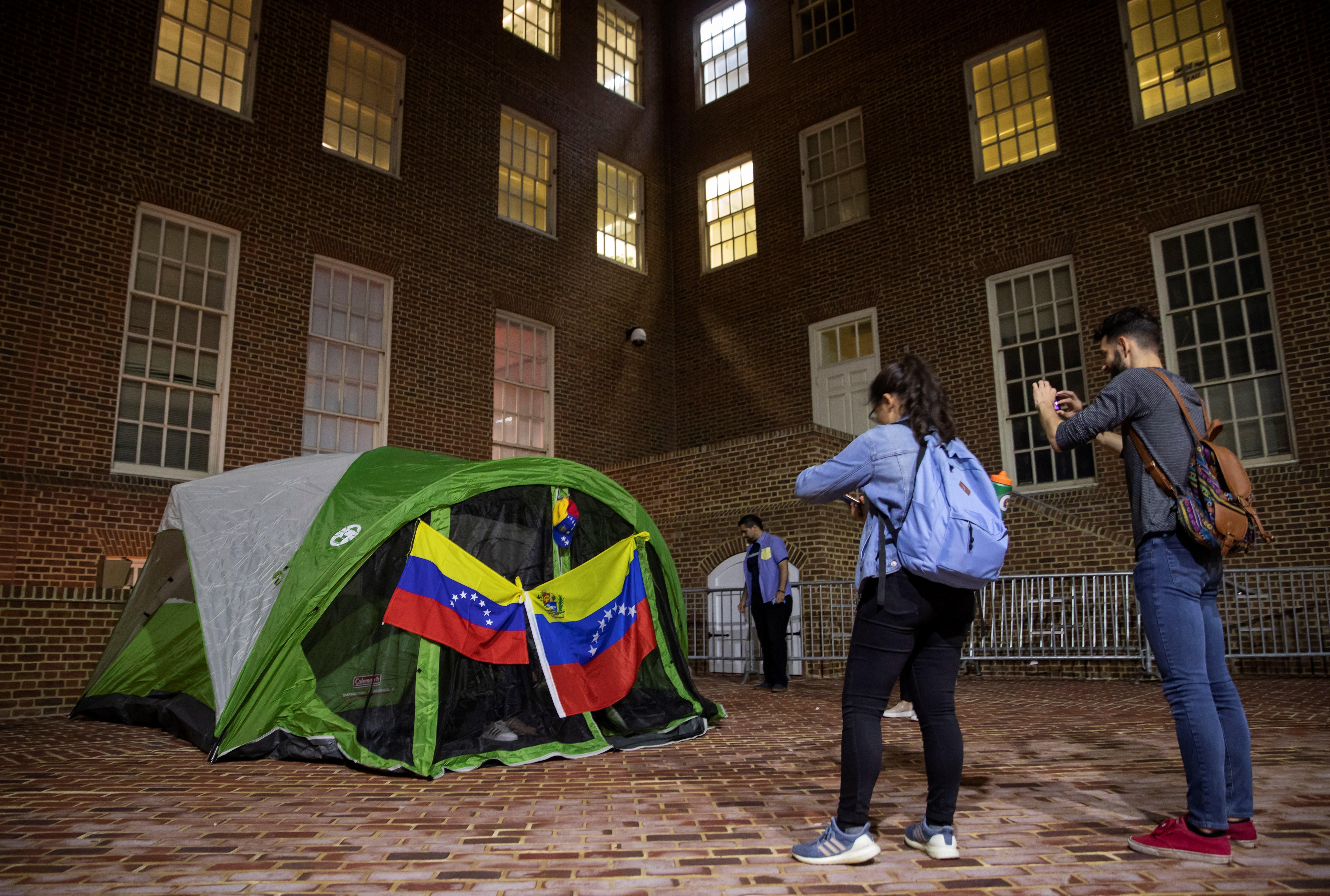 Le cortan la luz a los comunistas gringos para darles un poco de socialismo (VIDEO)