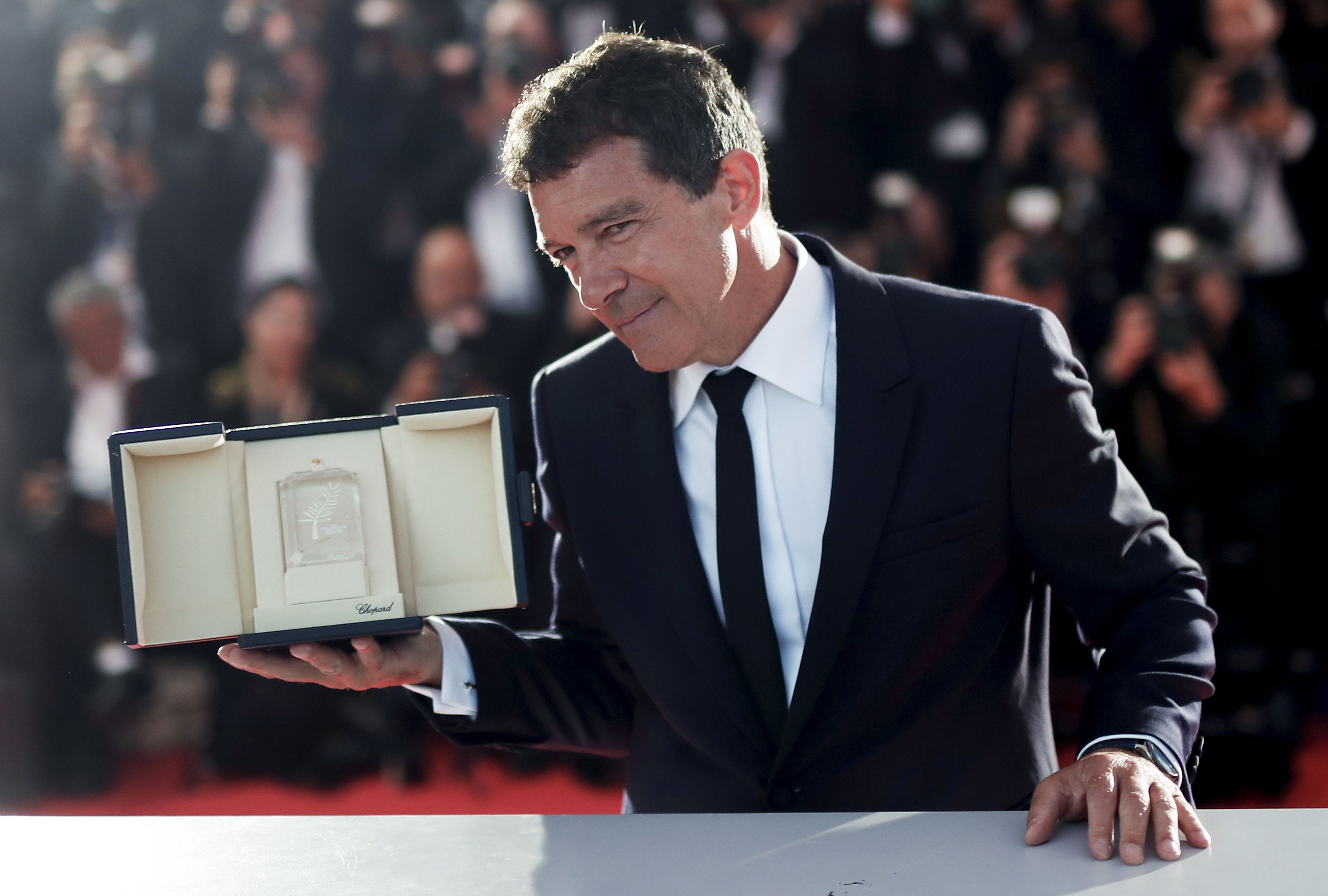 Antonio Banderas anuncia que ha superado el coronavirus tras 21 días confinado