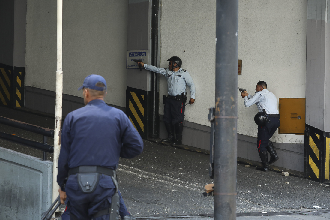 El chavismo es delincuencia… Héctor Rodríguez destituye a funcionarios que actuaron contra colectivos en el Ministerio de Transporte