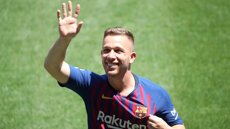 ¡Oficial! El Barcelona traspasa al brasileño Arthur a la Juventus