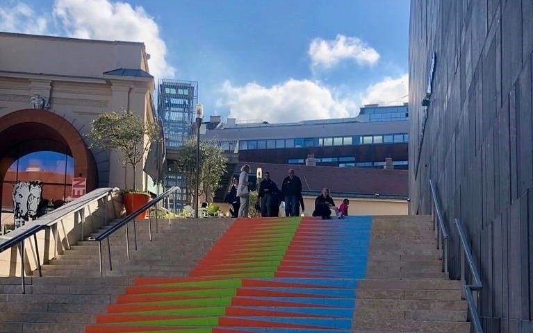 Austria ya cuenta con la Pasarela Cromática de Carlos Cruz Diez (Fotos)