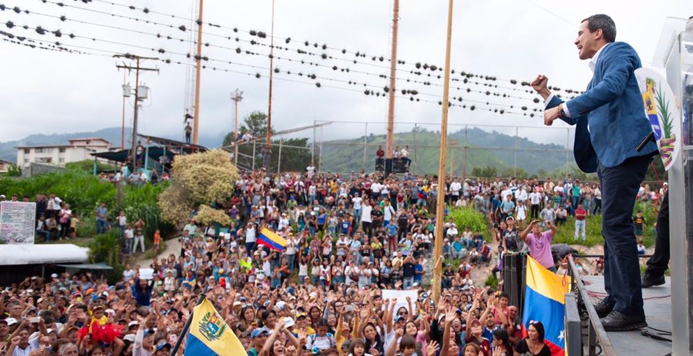 Mientras calienta la calle, Guaidó denuncia nuevas fallas eléctricas en Mérida