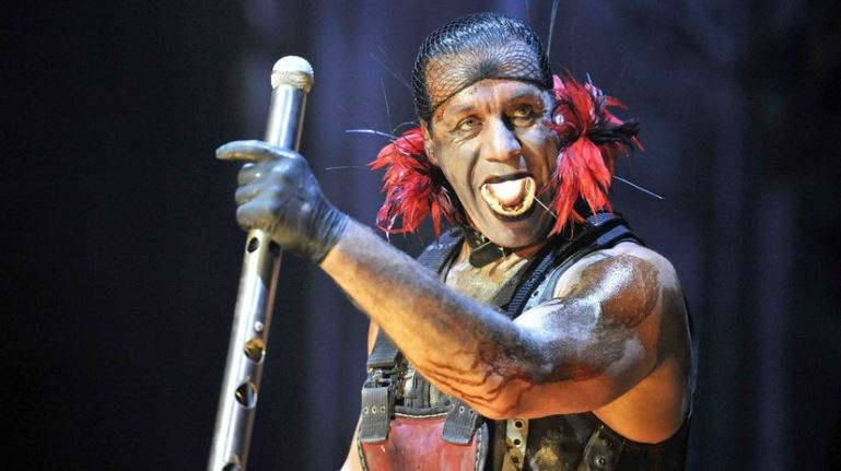 El líder de Rammstein le rompió la mandíbula a un hombre por machista