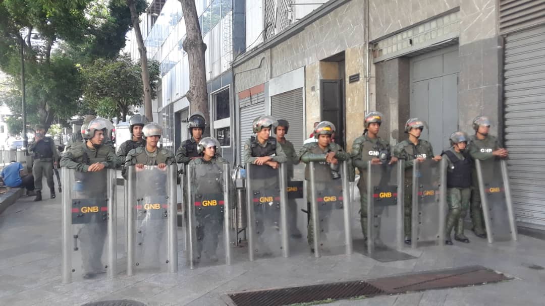 GNB niega el acceso de prensa a la Asamblea Nacional #11Jun