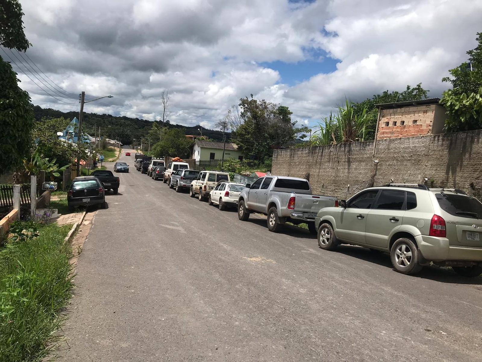 Venezolanos viajan hasta Brasil para conseguir gasolina (video)