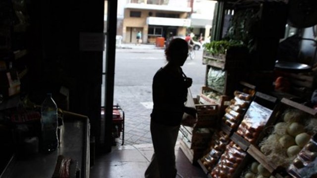 Más de siete horas cumplen varias zonas de Caracas sin luz #19Jul