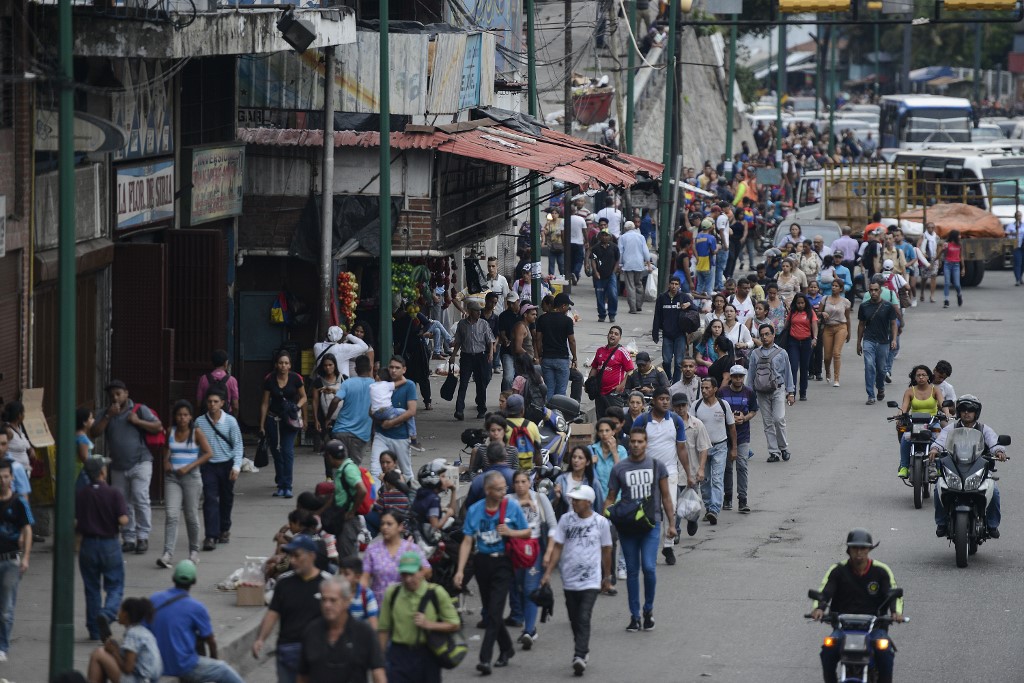 9:10am Nuevo apagón rojo se registra en varias zonas de Caracas #23Jul