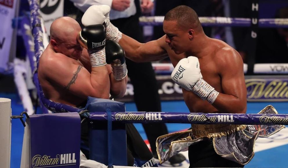 VIRAL: La insólita pregunta de un boxeador a su entrenador antes de ganar por nocaut