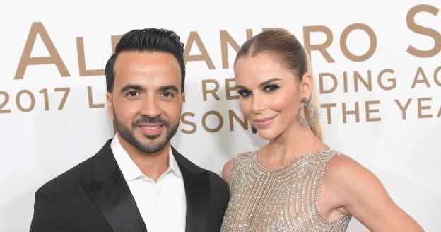 ¿Arre***? Así fue la reacción de Luis Fonsi al darse cuenta que le estaban buceando a la esposa (FOTO)