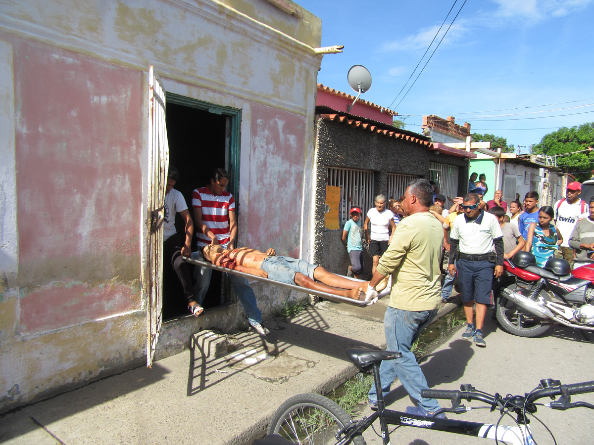 Hombre murió al cortarse las venas accidentalmente luego de cometer un robo en Anzoátegui