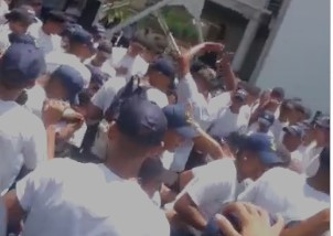 ¡Dale CURSO! Así celebran en esta escuela de policía de Venezuela (VIDEO + perreo)