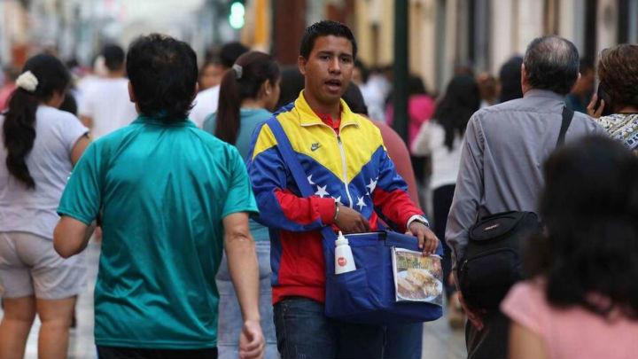 ¿Cómo es la vida del migrante venezolano? Escucha esta canción y entiéndelo (VIDEO + Vas a llorar)