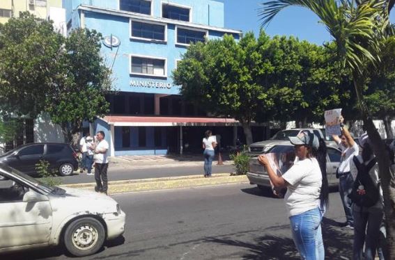 Familiares de desparecidos en peñero exigieron desde Coro la reanudación de las investigaciones